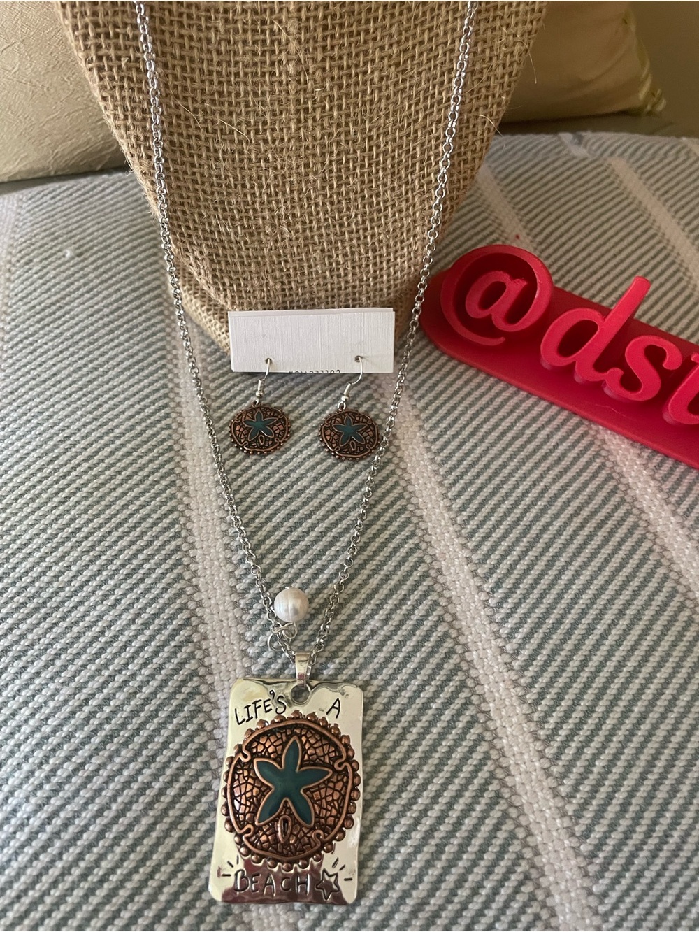 💥NWT-Silver Chain Necklace with Turquoise Life’s A Beach Pendant and Earring Set